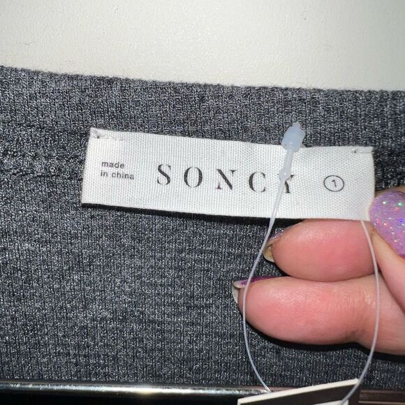 Soncy “It’s too A.M. for Me…” Plus Size Crop Thermal Top (Soncy size 00) - Picture 4 of 8